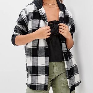 American Eagle Oversized Button Up Flannel with Hoodie Black and White